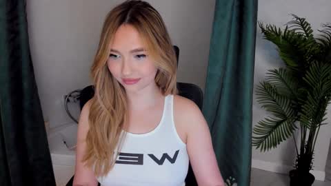 Snapshot of seaebreeze chatting on December 2024 09:13:02 PM Kate online show from December 2024 09:13:02 PM