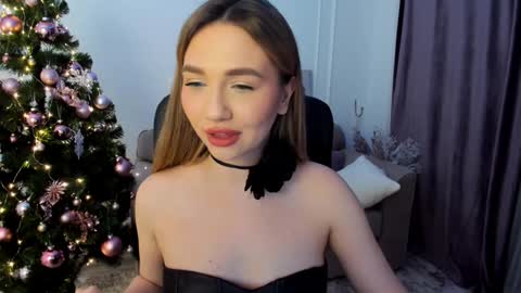 Snapshot of seaebreeze chatting on December 2024 07:43:01 PM Kate online show from December 2024 07:43:01 PM