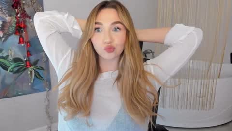 Snapshot of seaebreeze chatting on January 2025 07:32:01 AM Kate online show from January 2025 07:32:01 AM