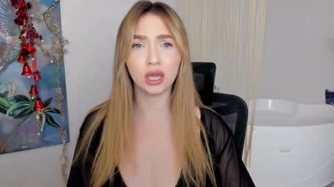 Snapshot of seaebreeze chatting on January 2025 04:15:01 AM Kate online show from January 2025 04:15:01 AM