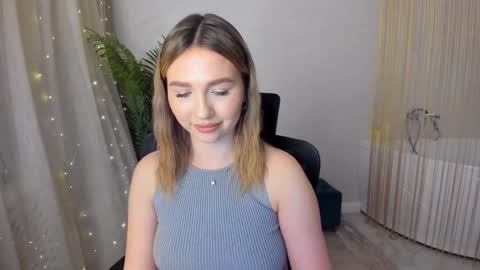 Snapshot of seaebreeze chatting on January 2025 04:05:01 PM Kate online show from January 2025 04:05:01 PM