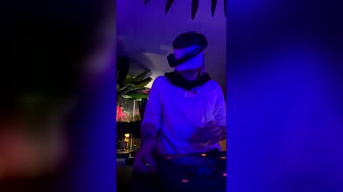 seanplushouse online show from February 2026 07:42:02 AM