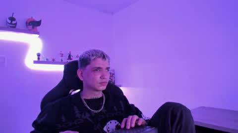 Snapshot of sebas__23 chatting on November 2025 03:38:02 AM Sebastin online show from November 2025 03:38:02 AM