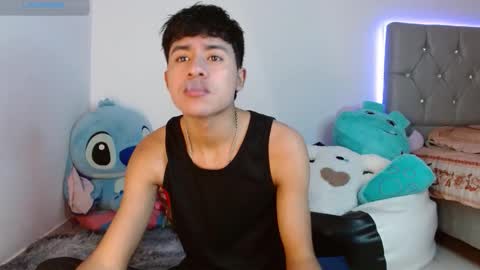 sebas_fire4 online show from March 2026 12:33:01 PM
