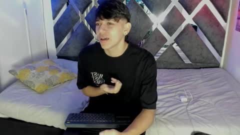 sebas_pretty7 online show from December 2025 12:25:01 PM