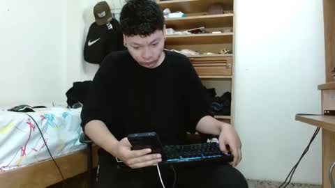 Snapshot of sebasslops chatting on February 2025 11:20:02 PM Sebas online show from February 2025 11:20:02 PM