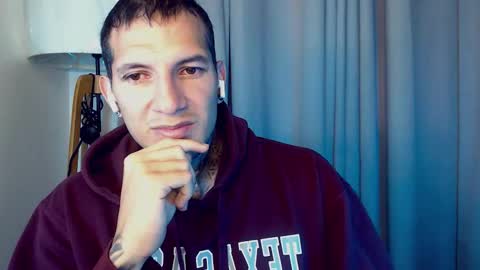 Sebastian online show from November 2025 01:13:01 PM