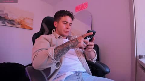 Lucian Sinclair online show from January 2025 10:22:02 PM