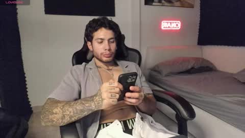 Lucian Sinclair online show from December 2025 03:35:02 AM