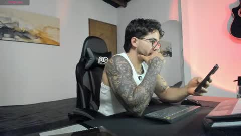 Snapshot of sebastianortizm chatting on August 2026 12:34:02 AM Lucian Sinclair online show from August 2026 12:34:02 AM