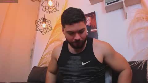 Instagram jeanpaulfit  online show from March 2026 11:21:01 PM