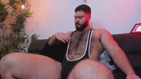 Snapshot of sebastianvilla__ chatting on June 2026 09:02:01 PM Instagram jeanpaulfit online show from June 2026 09:02:01 PM