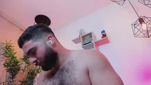 Snapshot of sebastianvilla__ chatting on June 2026 02:24:02 AM Instagram jeanpaulfit online show from June 2026 02:24:02 AM