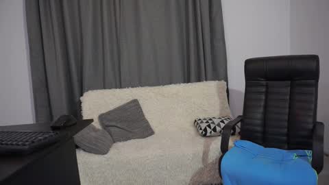 Lucian online show from December 2025 07:28:02 AM