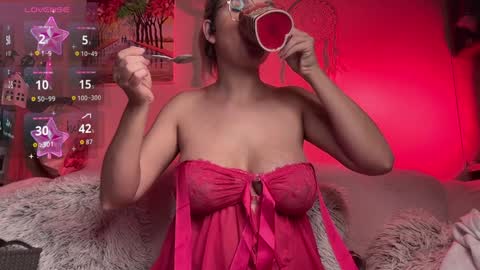 Hennriette    and Sebastian     online show from November 2025 03:17:02 PM