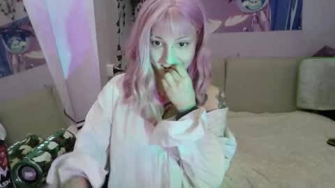 Snapshot of secret_bloom chatting on November 2025 10:31:01 AM secret_bloom online show from November 2025 10:31:01 AM