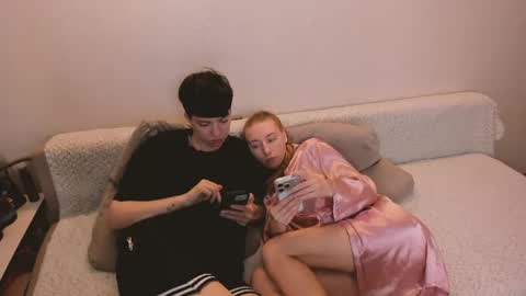 Snapshot of secret_dreams_ chatting on May 2026 05:40:02 PM Amanda and pair in a real life we love each other but can play with you online show from May 2026 05:40:02 PM