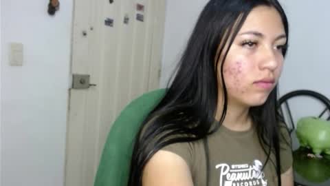 Snapshot of secret_pussy_small chatting on November 2025 04:45:02 AM gabrielaaa online show from November 2025 04:45:02 AM