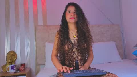 Snapshot of secretestrella chatting on July 2026 04:22:02 AM secretestrell online show from July 2026 04:22:02 AM