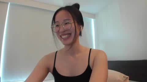 Snapshot of secretgirlfriendxo chatting on June 2026 11:32:01 PM Angela online show from June 2026 11:32:01 PM