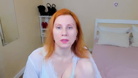 Snapshot of seductive_foxy_ chatting on March 2026 03:38:01 PM seductive_foxy_ online show from March 2026 03:38:01 PM