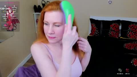 Snapshot of seductive_foxy_ chatting on April 2026 02:12:02 AM seductive_foxy_ online show from April 2026 02:12:02 AM