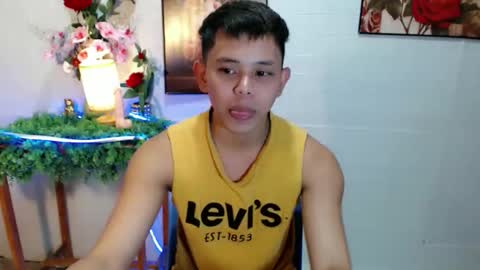 Snapshot of seductive_maxxx chatting on May 2026 05:45:02 AM Max online show from May 2026 05:45:02 AM