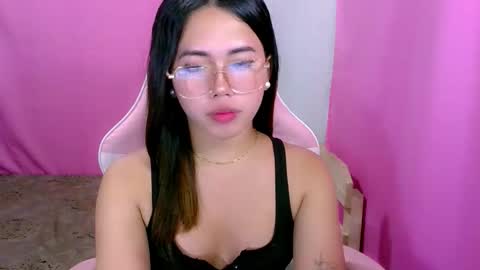 Snapshot of seductive_trix chatting on January 2026 01:37:02 PM PAULA online show from January 2026 01:37:02 PM