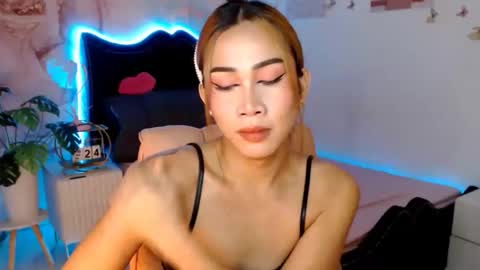 Snapshot of seductive_vana chatting on February 2026 10:51:02 PM Vanessa online show from February 2026 10:51:02 PM