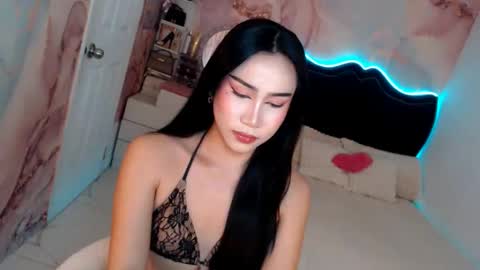 Snapshot of seductive_vana chatting on May 2026 09:11:02 PM Vanessa online show from May 2026 09:11:02 PM
