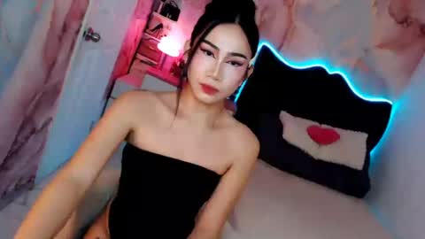 Snapshot of seductive_vana chatting on July 2026 09:52:01 PM Vanessa online show from July 2026 09:52:01 PM