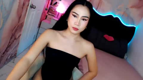 Snapshot of seductive_vana chatting on August 2026 07:05:02 PM Vanessa online show from August 2026 07:05:02 PM
