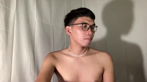 Snapshot of seductive_william chatting on November 2025 03:26:02 PM William online show from November 2025 03:26:02 PM