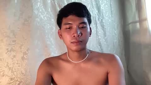 Snapshot of seductive_william chatting on December 2025 04:50:01 AM William online show from December 2025 04:50:01 AM