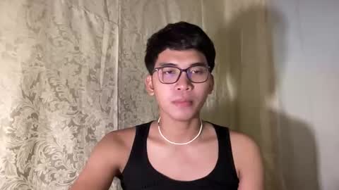 Snapshot of seductive_william chatting on December 2025 09:38:01 AM William online show from December 2025 09:38:01 AM