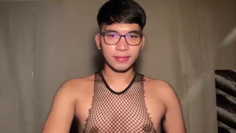 Snapshot of seductive_william chatting on April 2026 10:16:01 AM William online show from April 2026 10:16:01 AM