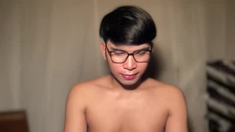 Snapshot of seductive_william chatting on May 2026 11:07:01 AM William online show from May 2026 11:07:01 AM