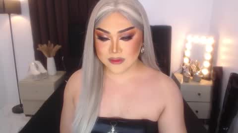 Natalie Mefford online show from February 2025 07:06:01 AM