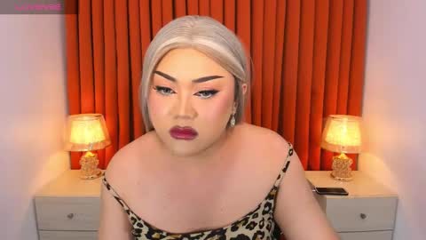 Natalie Mefford online show from February 2025 09:36:01 PM