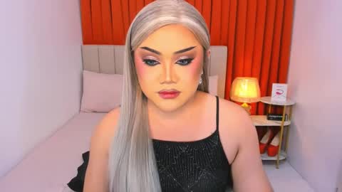 Natalie Mefford online show from March 2025 10:45:02 PM