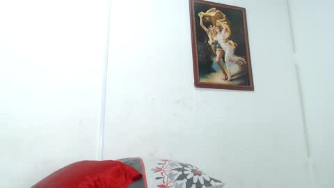 Estefany online show from January 2025 12:41:02 PM