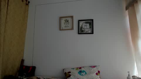 Karen online show from December 2025 01:40:01 PM