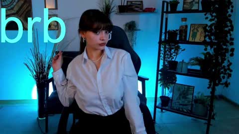 Selena ntmy online show from February 2025 07:59:02 PM