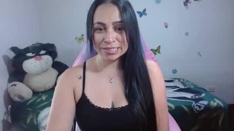 Snapshot of selene_mixx chatting on May 2026 09:01:01 PM selene_mixx online show from May 2026 09:01:01 PM