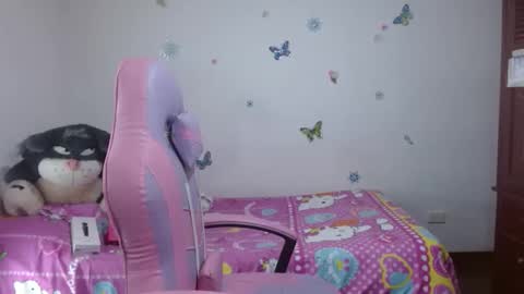 Snapshot of selene_mixx chatting on May 2026 09:11:02 PM selene_mixx online show from May 2026 09:11:02 PM