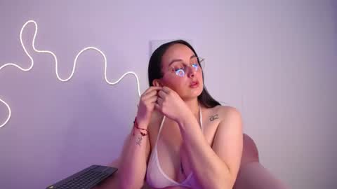 Snapshot of selene_swee chatting on June 2026 07:49:01 PM selene_swee online show from June 2026 07:49:01 PM