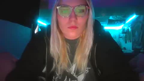 Snapshot of selenebaby chatting on January 2025 01:53:01 AM Selene online show from January 2025 01:53:01 AM