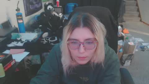 Snapshot of selenebaby chatting on January 2025 08:06:02 PM Selene online show from January 2025 08:06:02 PM