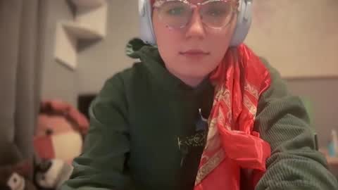 Snapshot of selenebaby chatting on February 2025 02:34:01 AM Selene online show from February 2025 02:34:01 AM