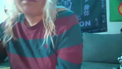 Snapshot of selenebaby chatting on February 2025 05:09:02 PM Selene online show from February 2025 05:09:02 PM